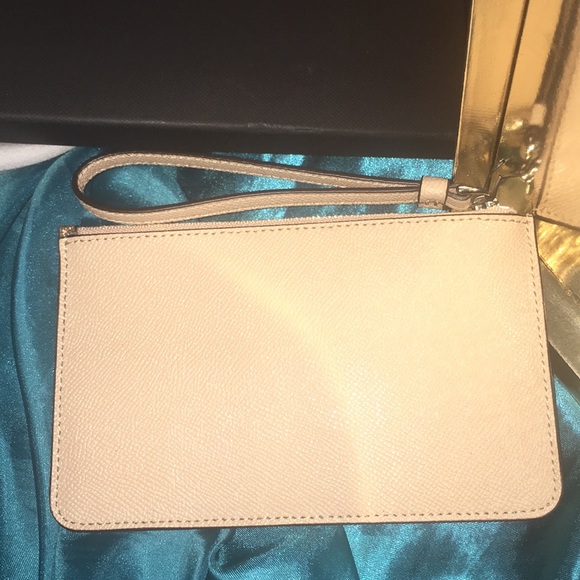 Women’s Gold Glitter Coach Wristlet - Picture 5 of 8